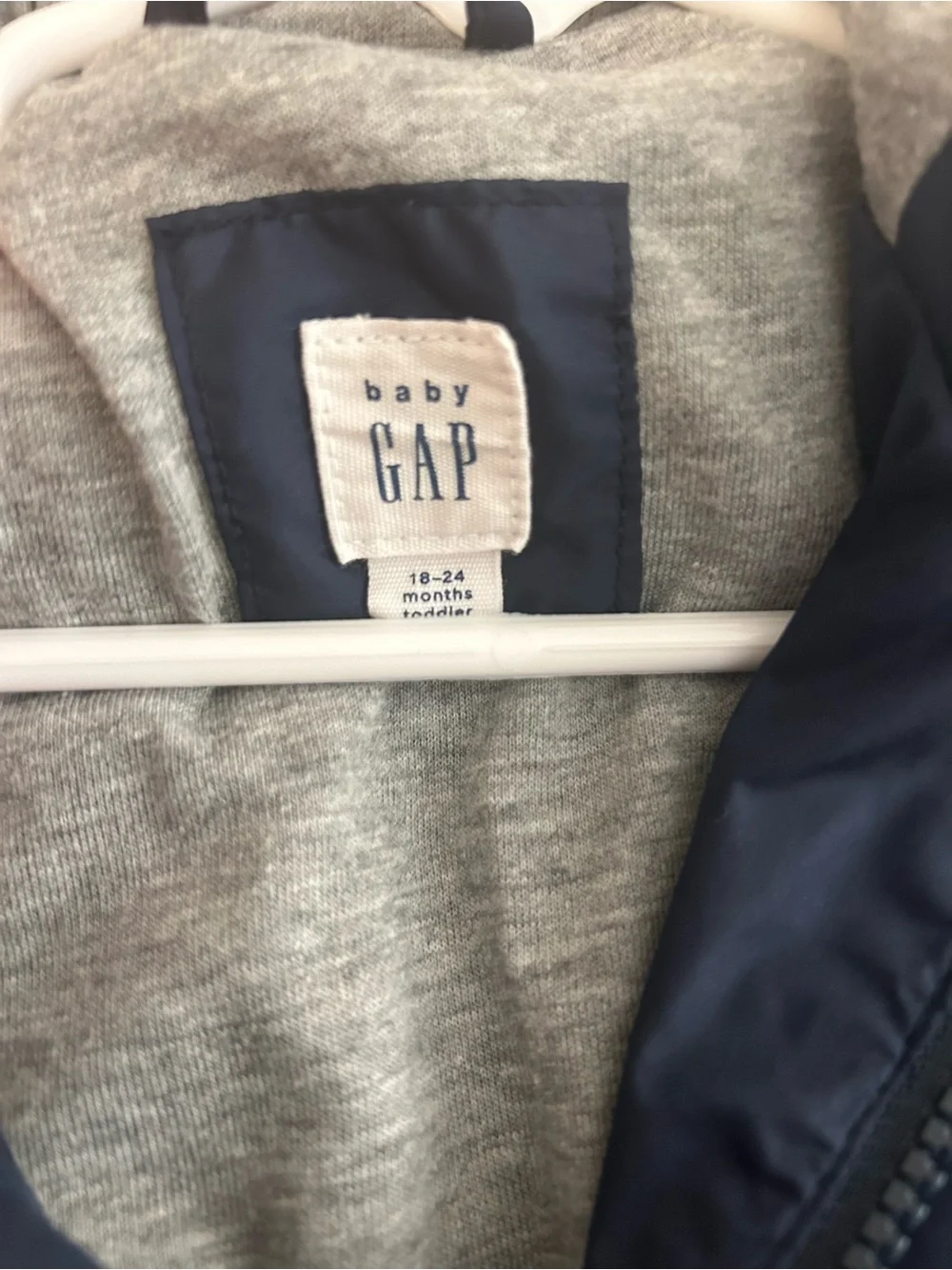 Baby Gap! Lightweight Navy Kids Hooded Jacket with Gray Lining - size: 18-24 Mo